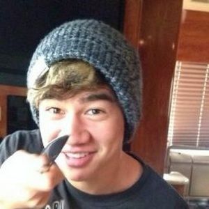 Meet your Posher, Cas